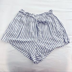 Hollister Paperbag Shorts